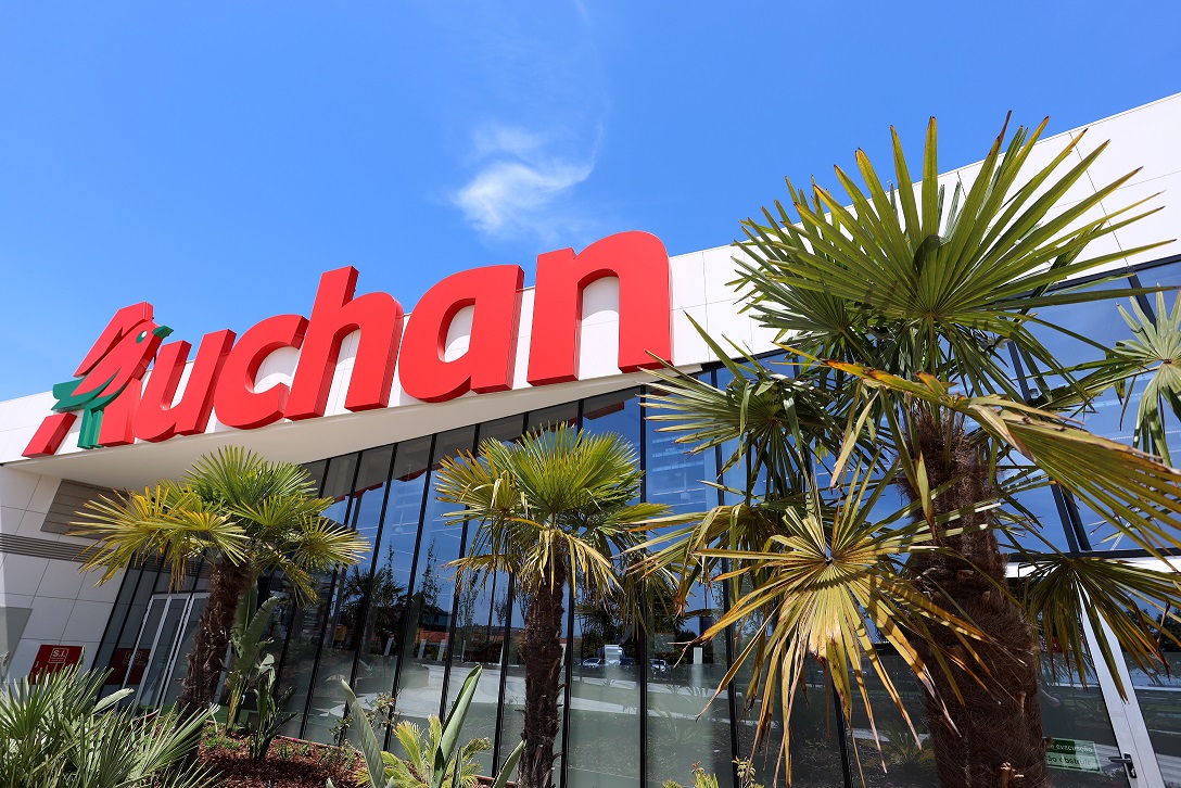 Auchan compra supermercados Minipreço em Portugal por 155 milhões