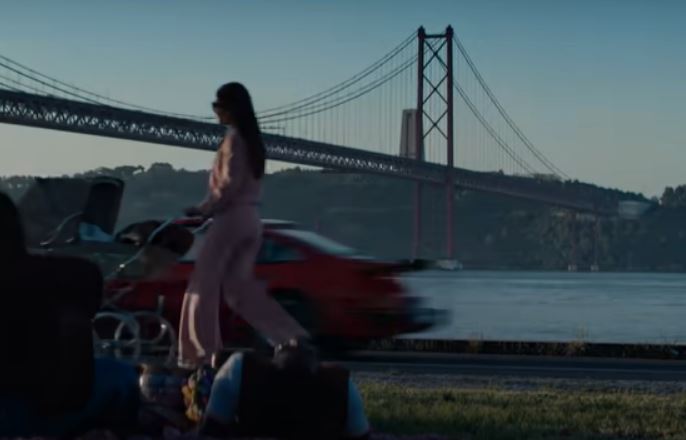 Cristo-Rei apagado de vídeo promocional que Porsche filmou em Portugal