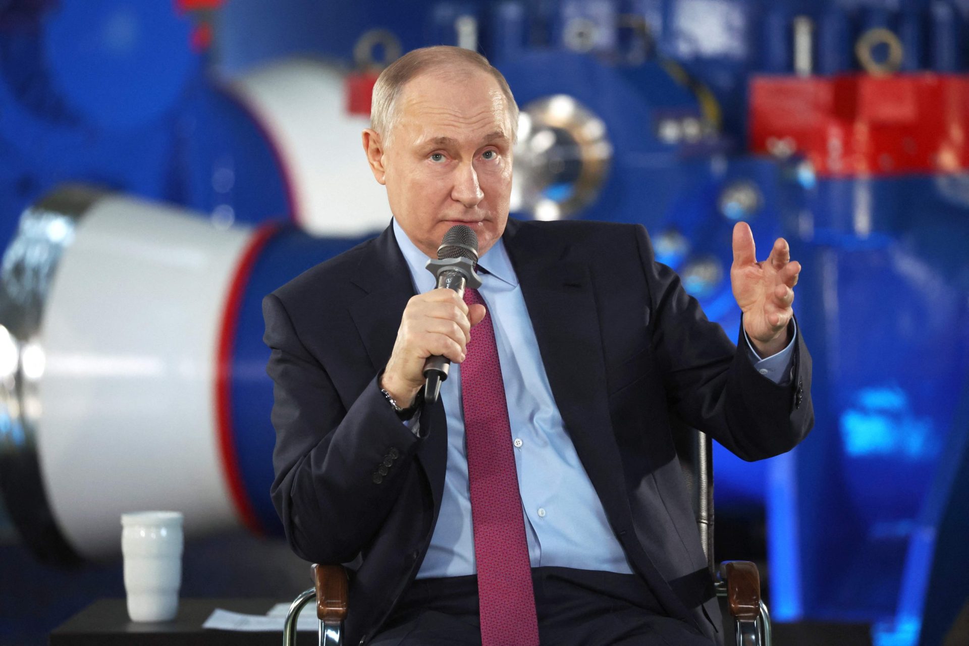 Putin diz que Ucrânia é uma “questão de vida ou morte” para a Rússia