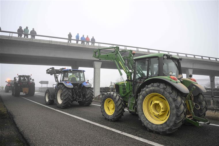 Bloqueio de fronteira com a Alemanha anunciada por agricultores polacos