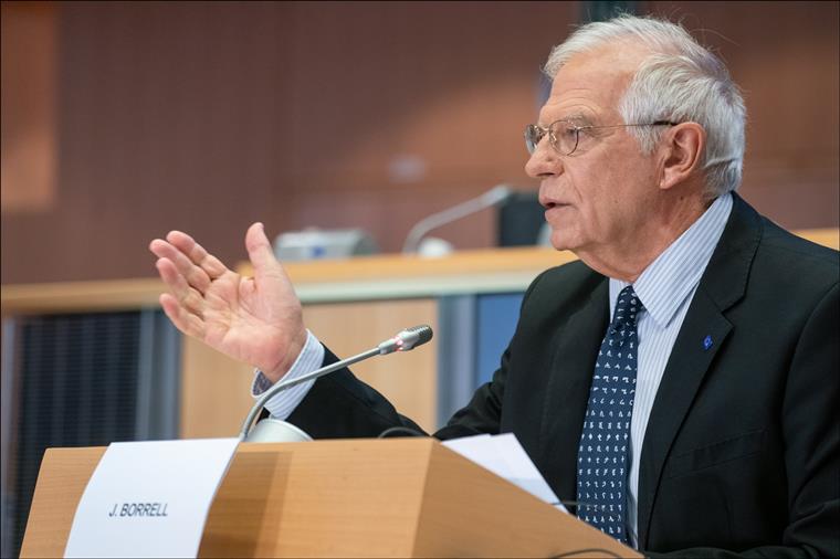 Borrell refere que entrada da Suécia fortalecerá NATO e UE