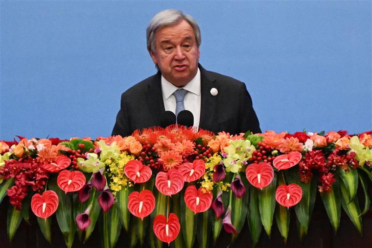 António Guterres. Planeta está &#8220;à beira do abismo&#8221;