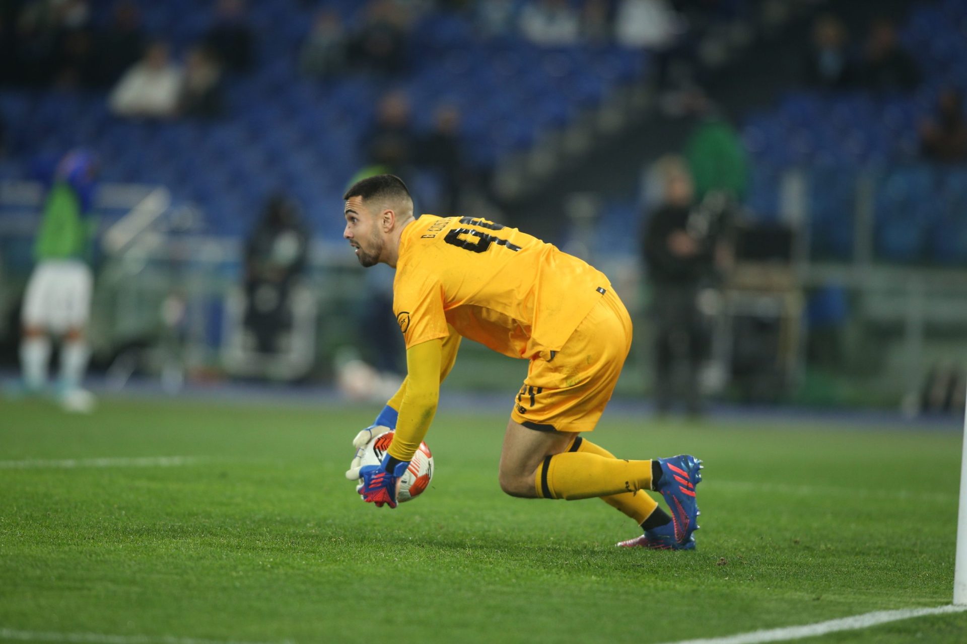 Futebol. Diogo Costa não vai jogar frente à Suécia