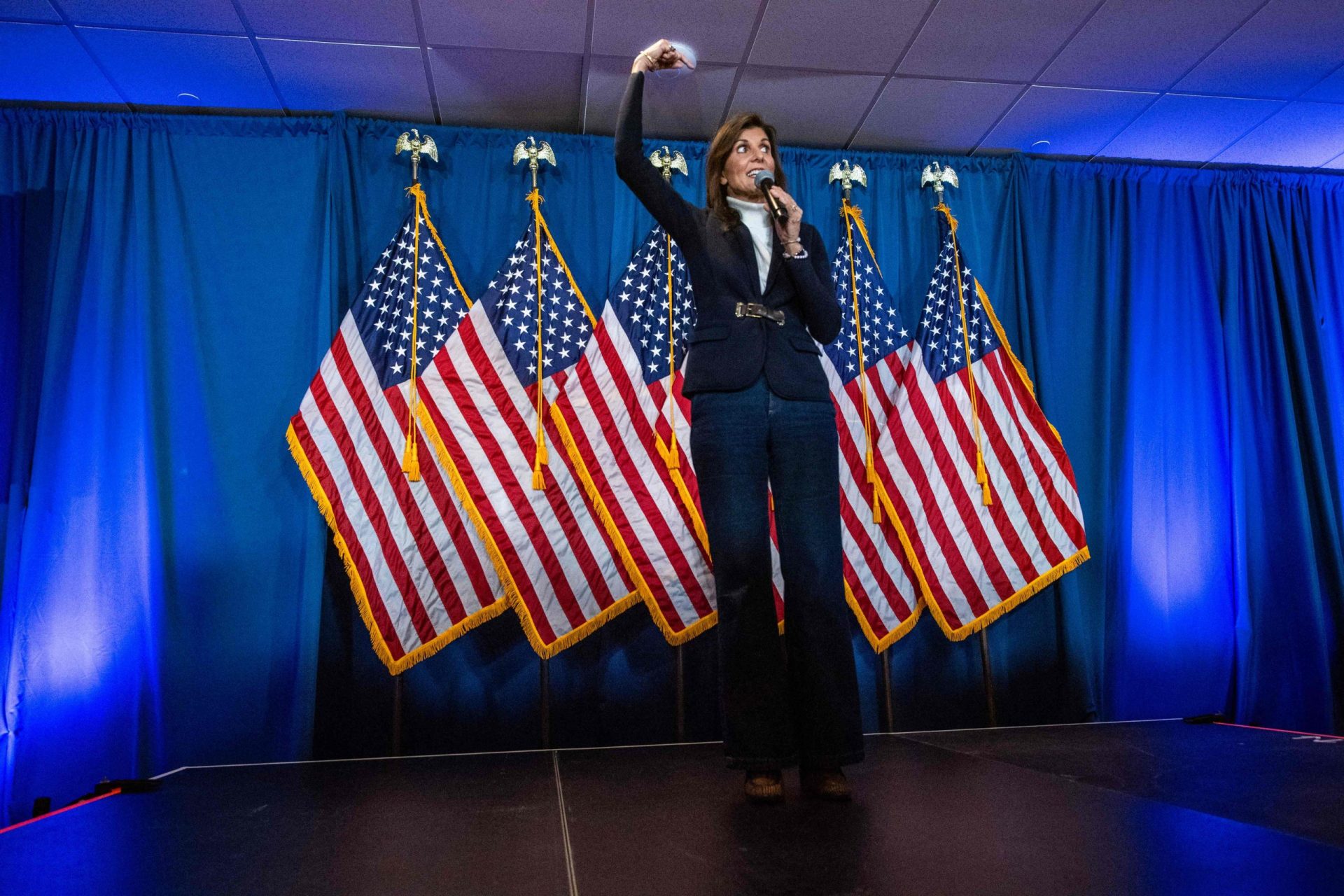 EUA. Nikki Haley abandona corrida presidencial republicana