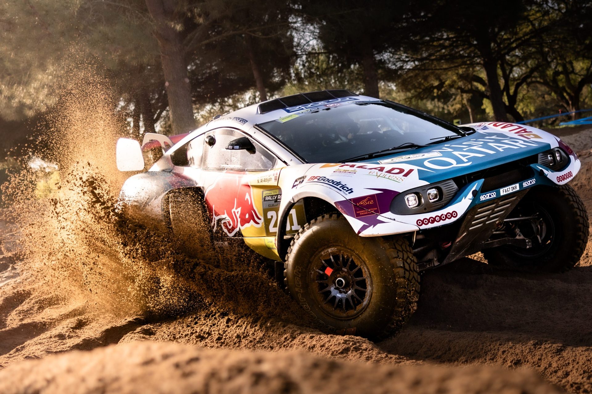 Toyota colocada em sentido por Nasser Al Attiyah