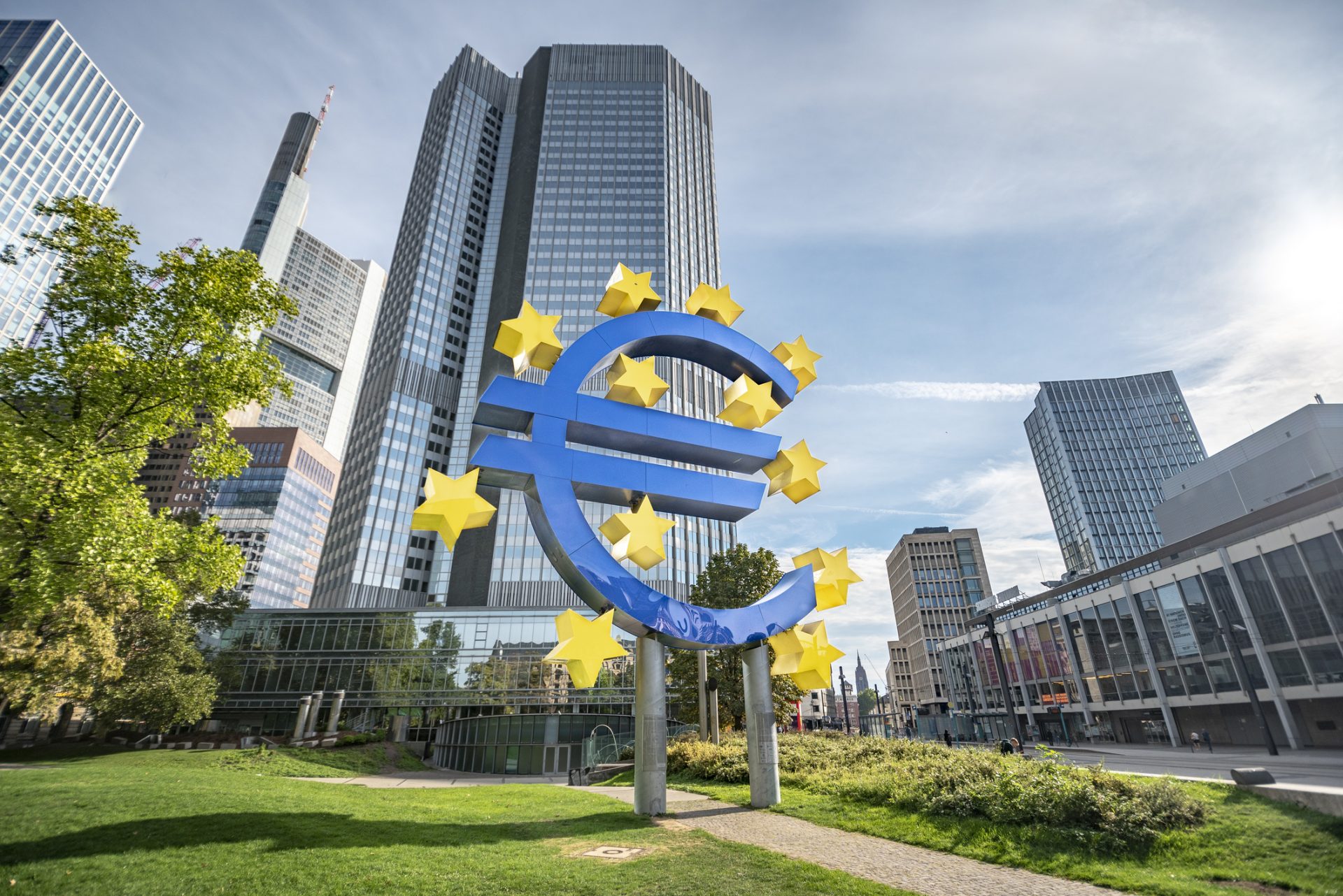 BCE alerta que perspetivas de estabilidade financeira estão “frágeis”