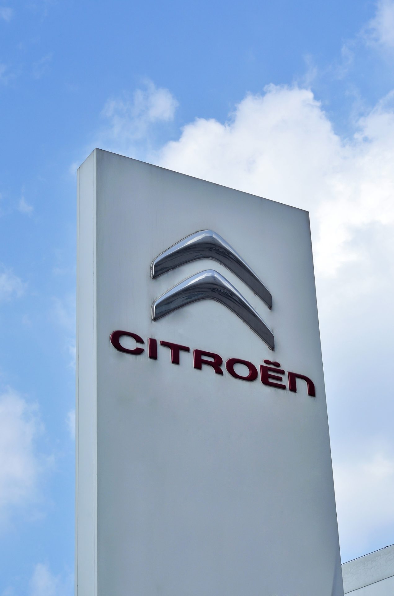 Problema no airbag leva 600 mil Citroën à oficina