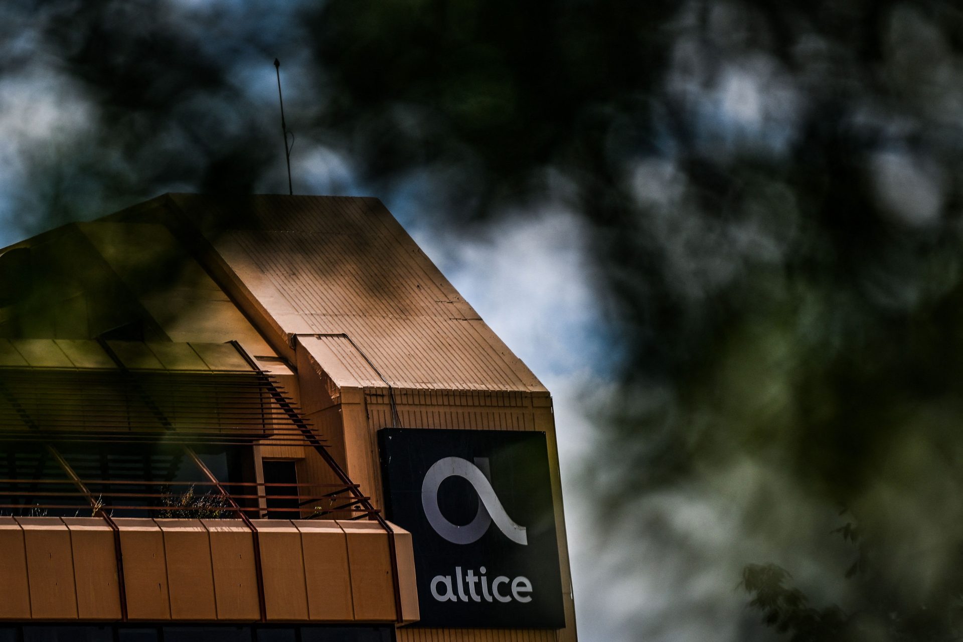 Altice. Receitas crescem 0,6% para 704 milhões no primeiro trimestre