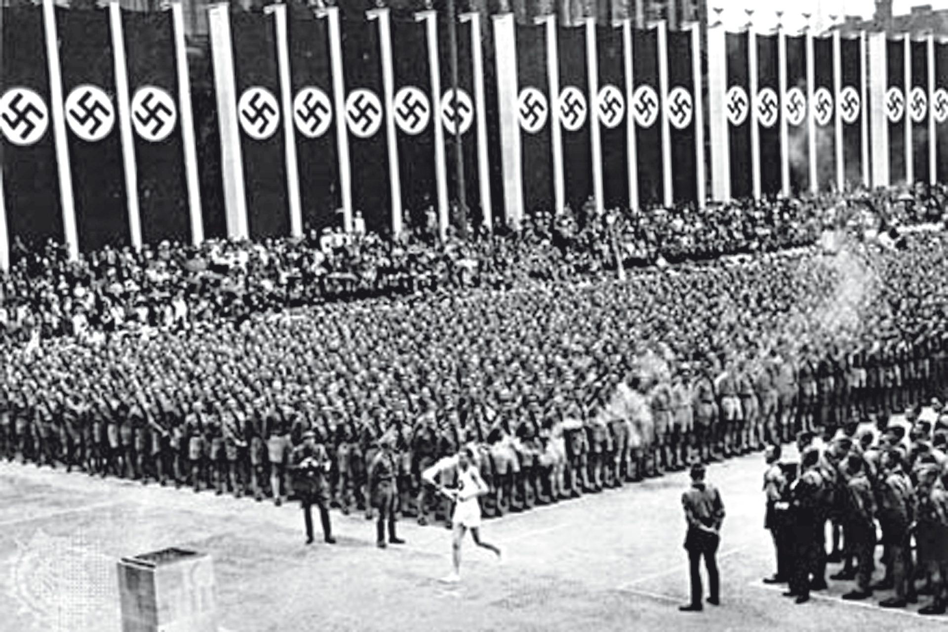 Berlim, 1936. Das ruínas de Olímpia à grande operação de charme nazi