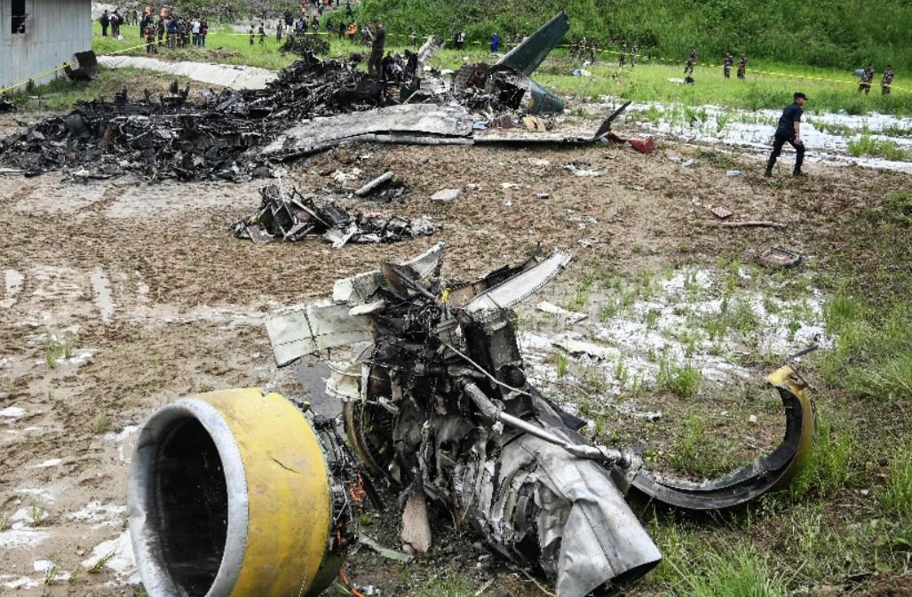 Nepal. Avião despenha-se e faz 18 mortos
