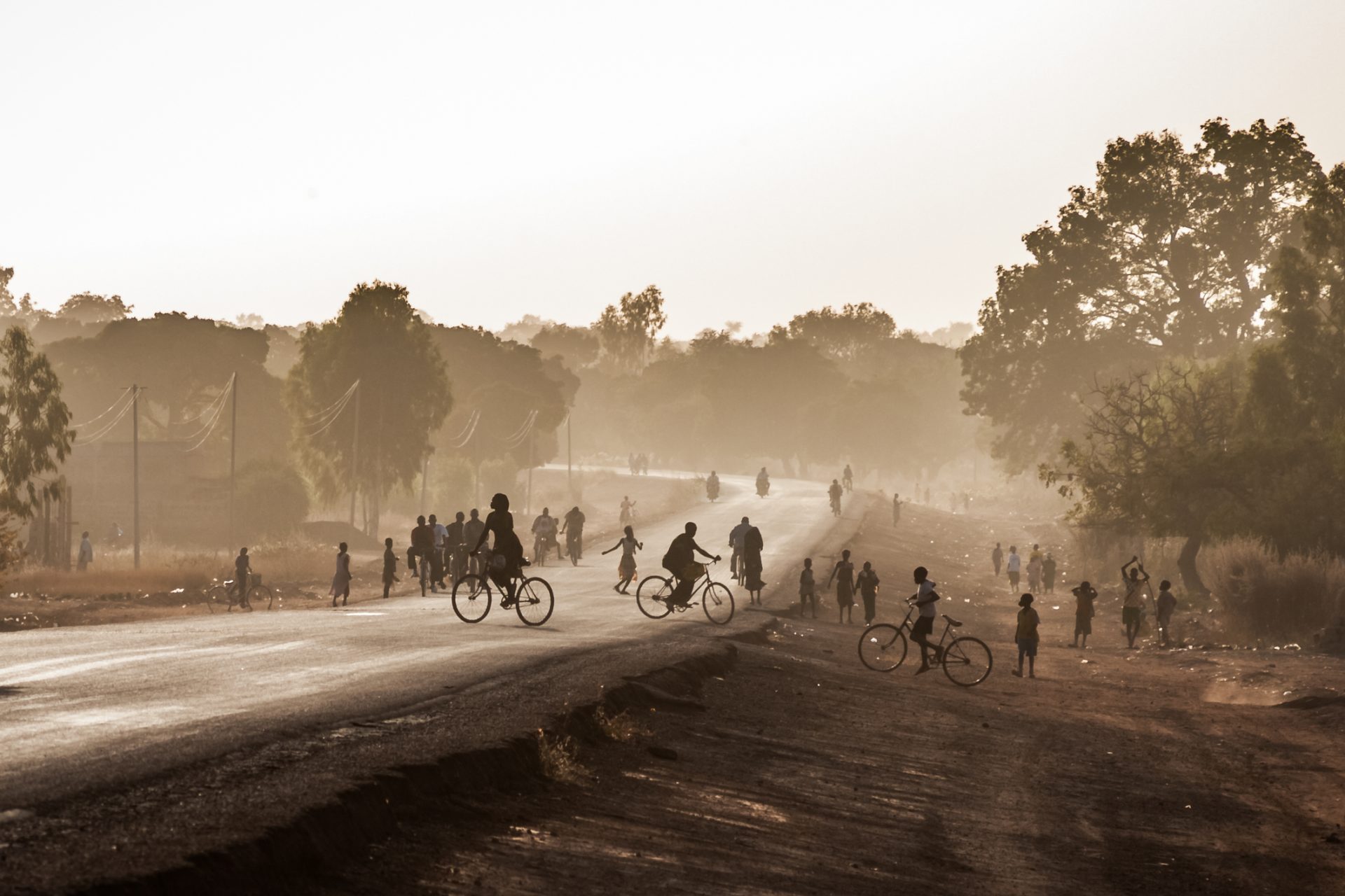 Pelo menos 100 mortos em ataque terrorista no Burkina Faso