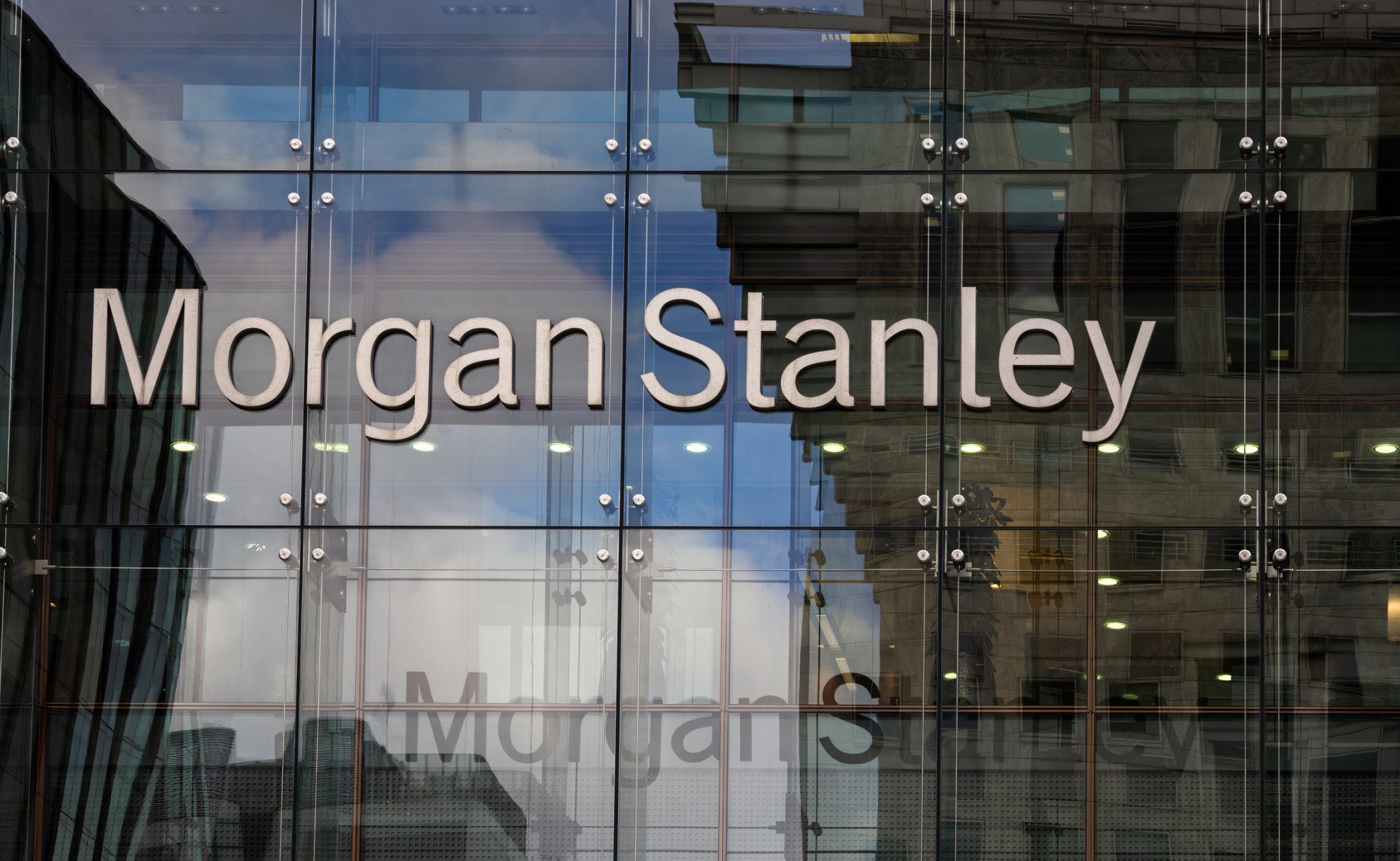 Presidente do Morgan Stanley entre os desaparecidos do naufrágio em Itália