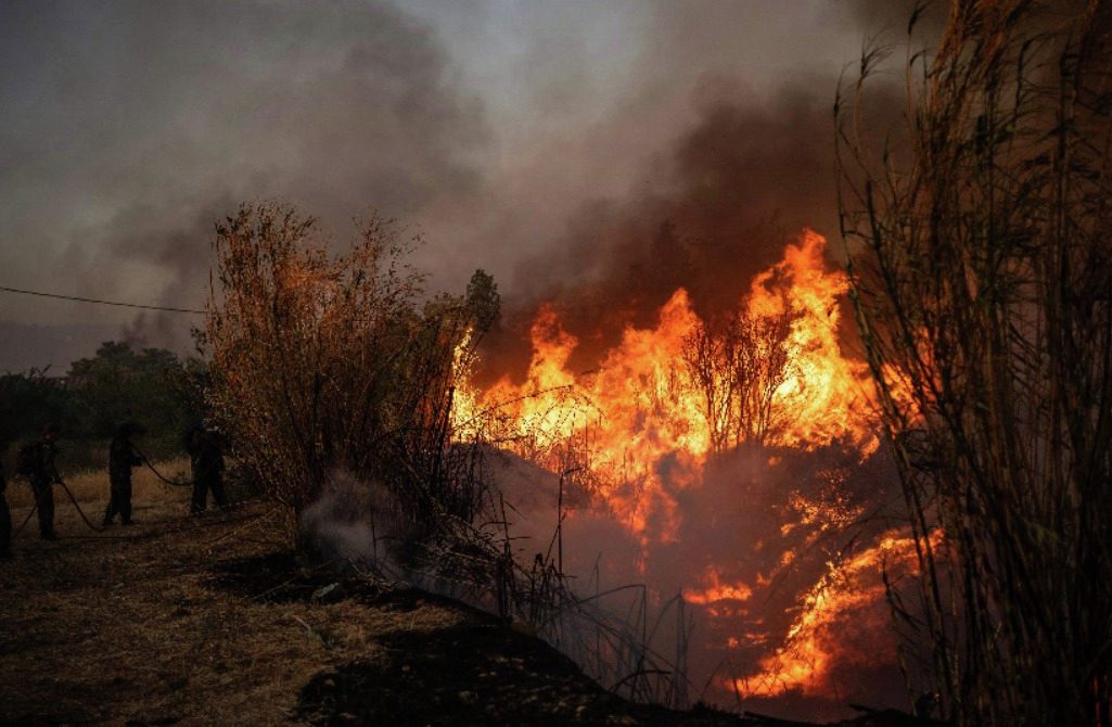 Atenas. Mulher morre numa fábrica devido a incêndio