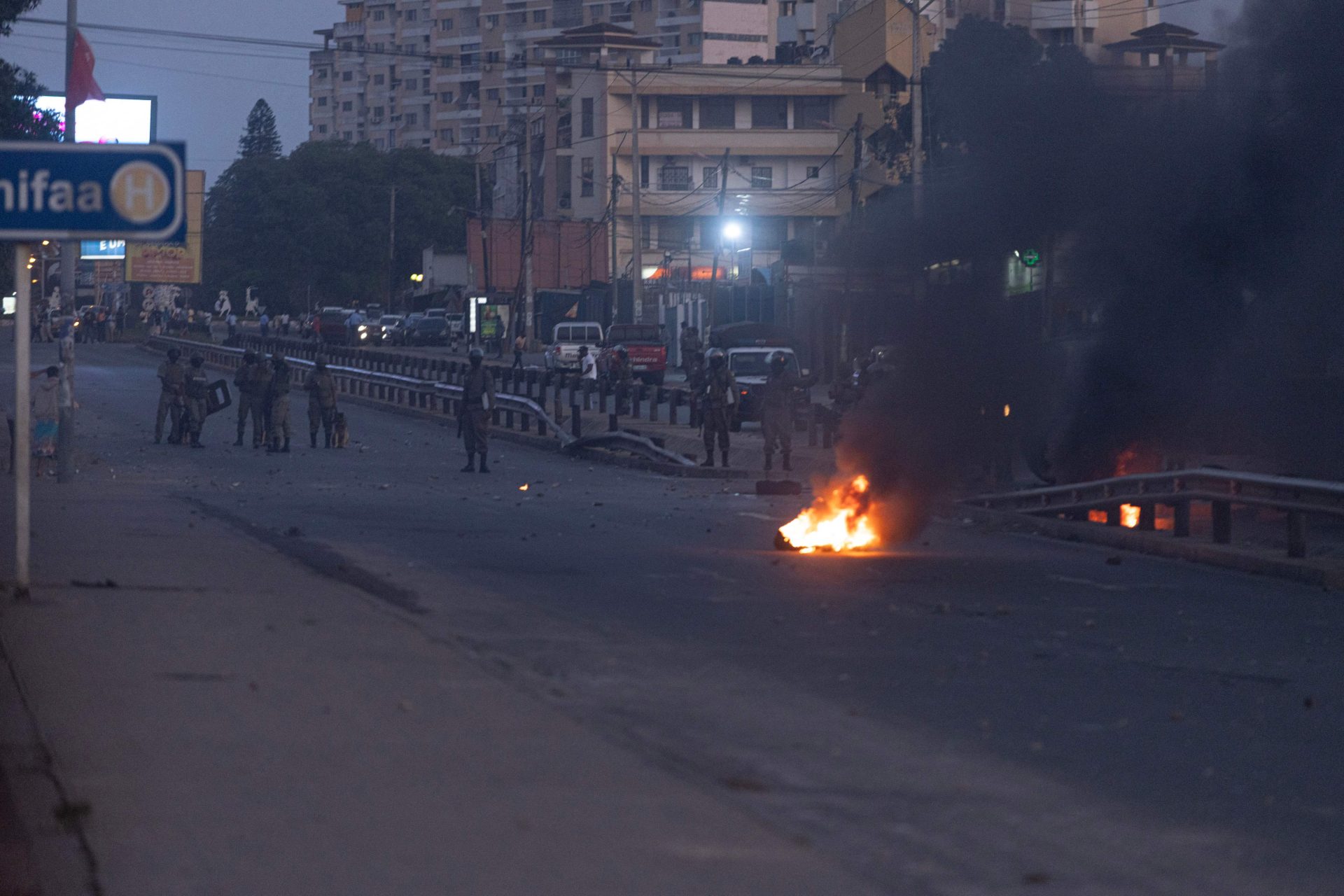 Moçambique. Crónica de uma vitória anunciada… e de protestos