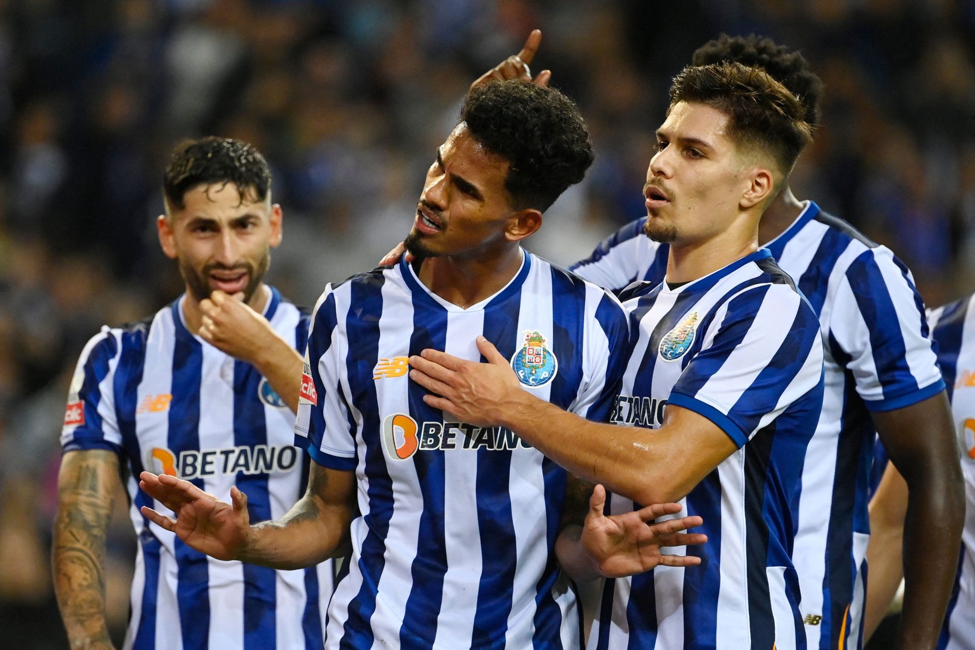 FC Porto vence SC Braga por 2-1