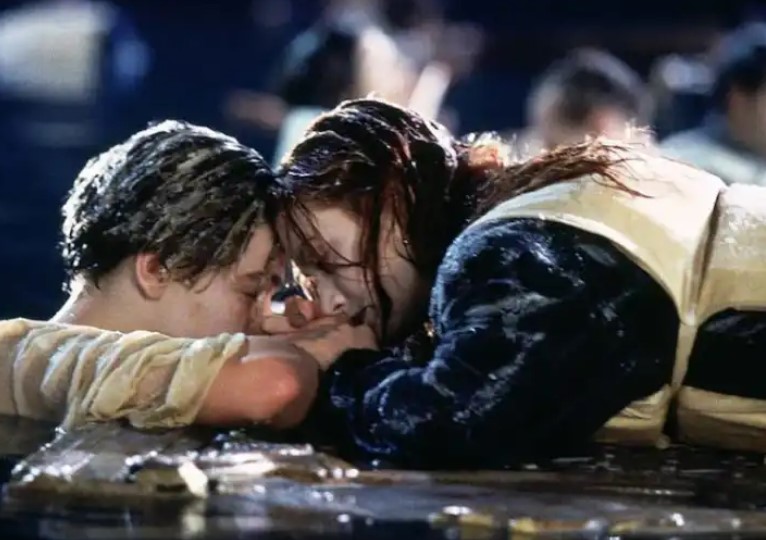 Há mais pormenores sobre a icónica cena de Titanic, mas dúvida mantém-se