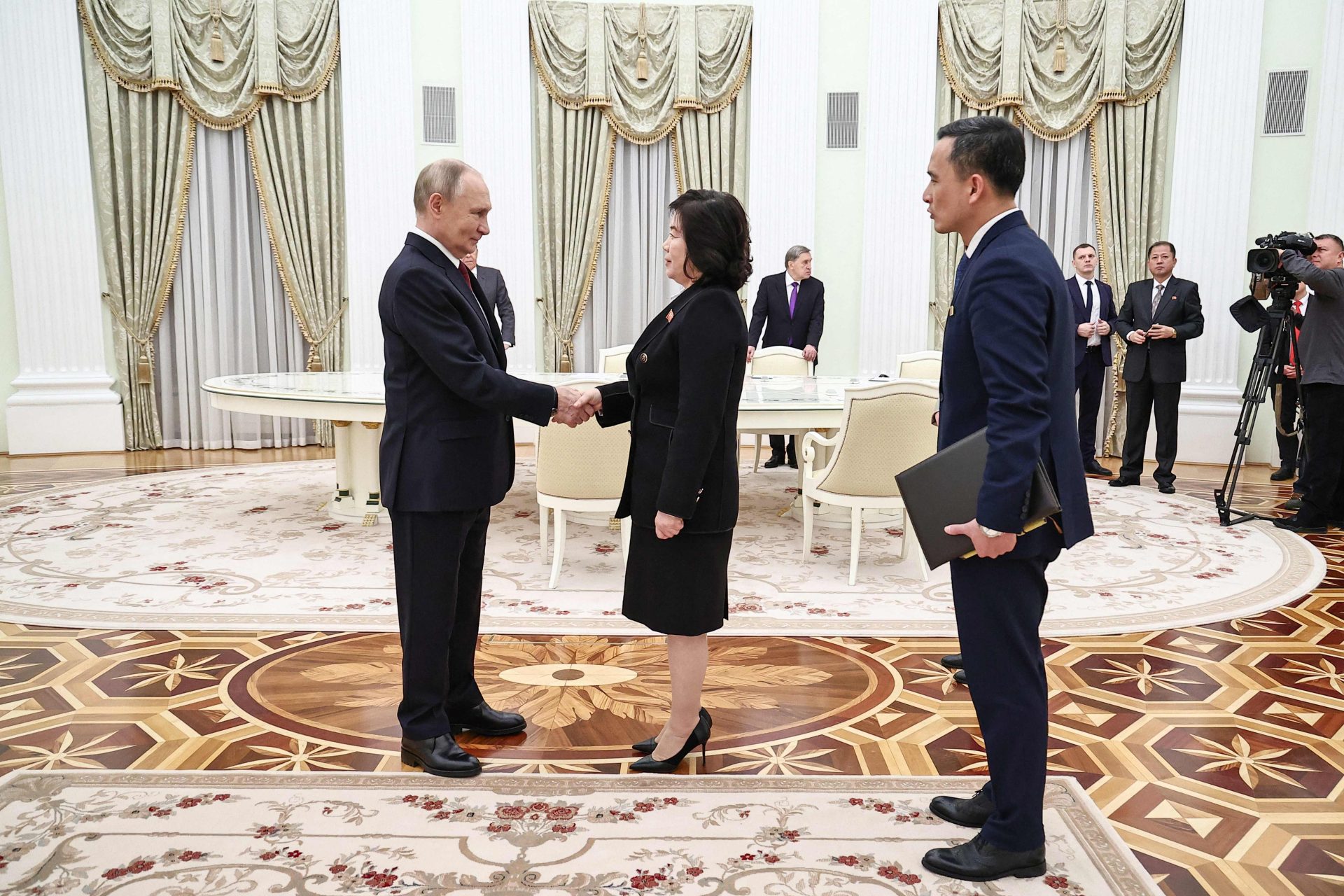 Putin recebe chefe da diplomacia da Coreia do Norte