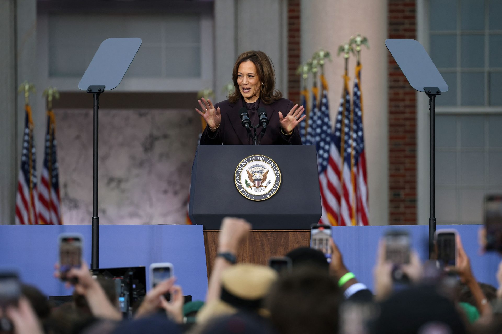 Kamala Harris reforça compromisso com justiça e democracia na Universidade Howard