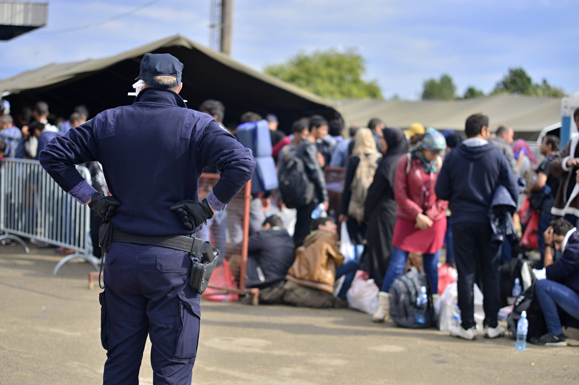 Hungria desafia a União Europeia com políticas rígidas contra a imigração