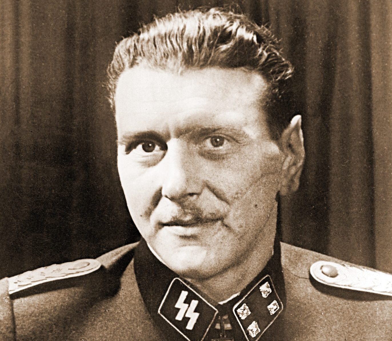 Otto Skorzeny. Recebeu a alcunha de O Homem Mais Perigoso da Europa – vamos saber porquê