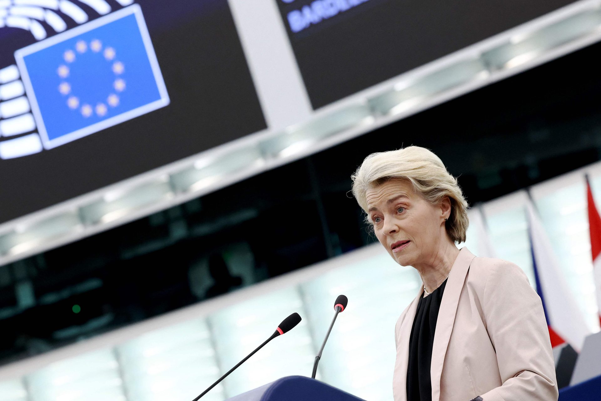 Composição da Comissão Europeia de von der Leyen aprovada sem surpresas