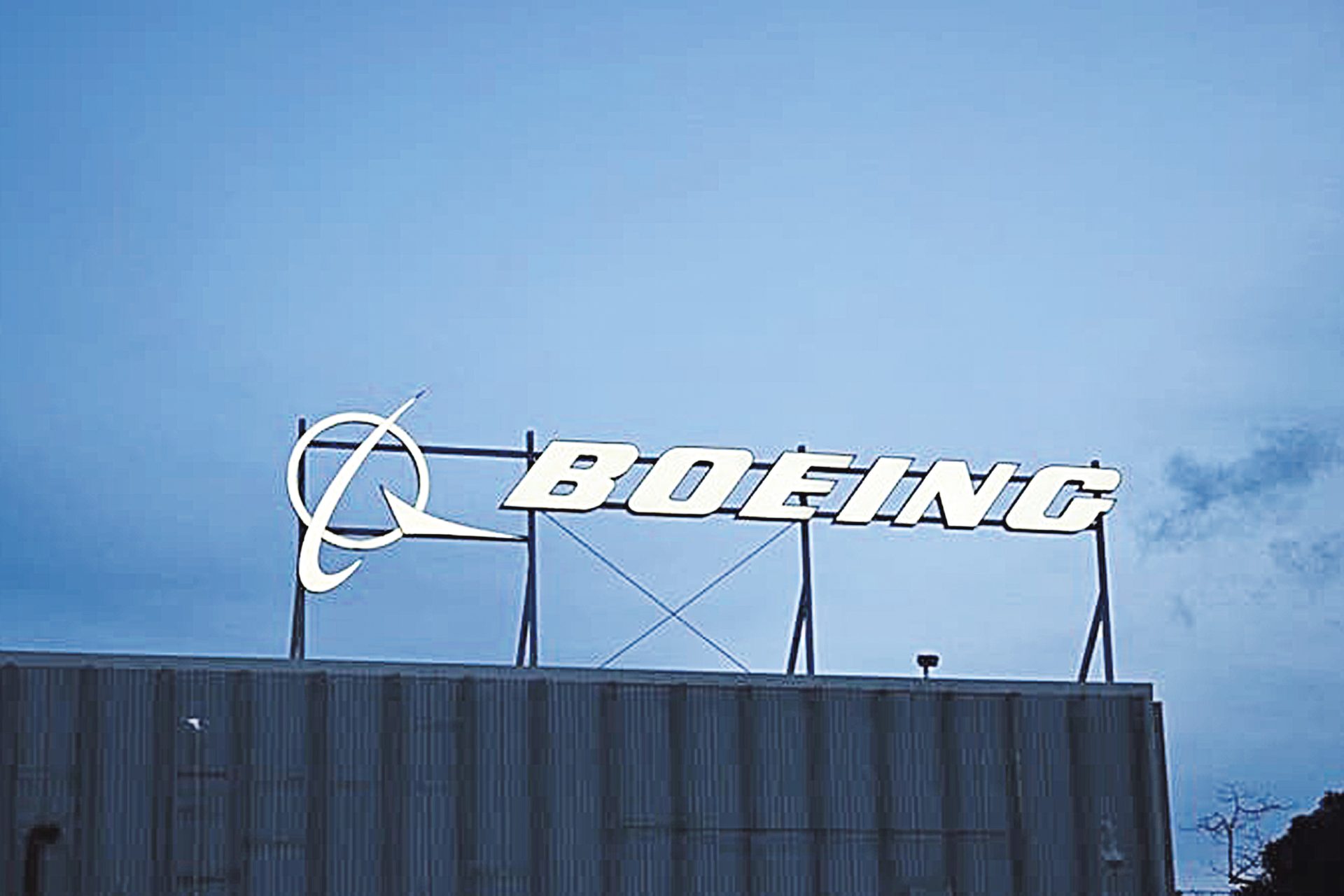 Boeing. Em queda livre e com perdas acumuladas de mais de 30 mil milhões