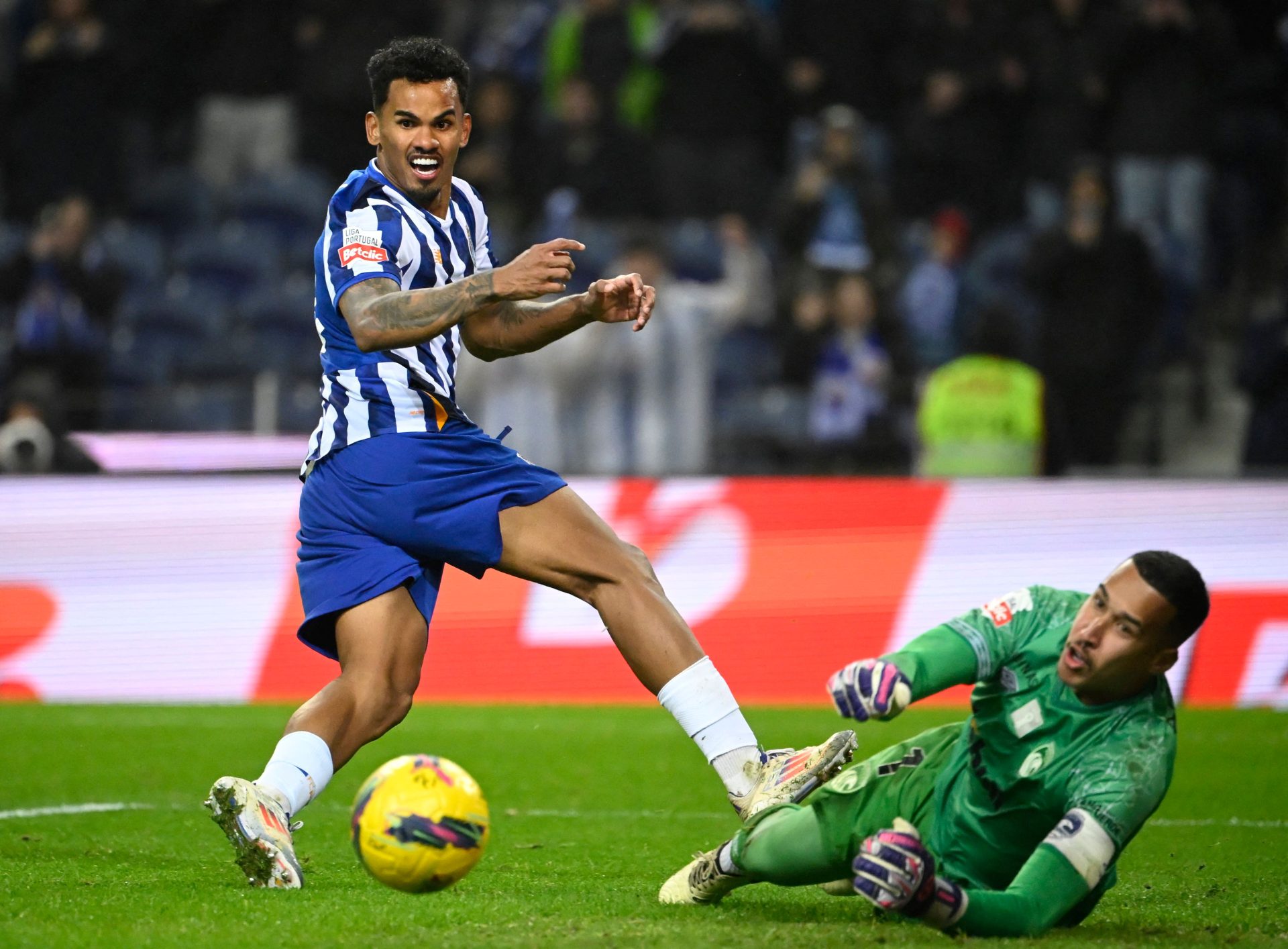 FC Porto a seis pontos da liderança após empate