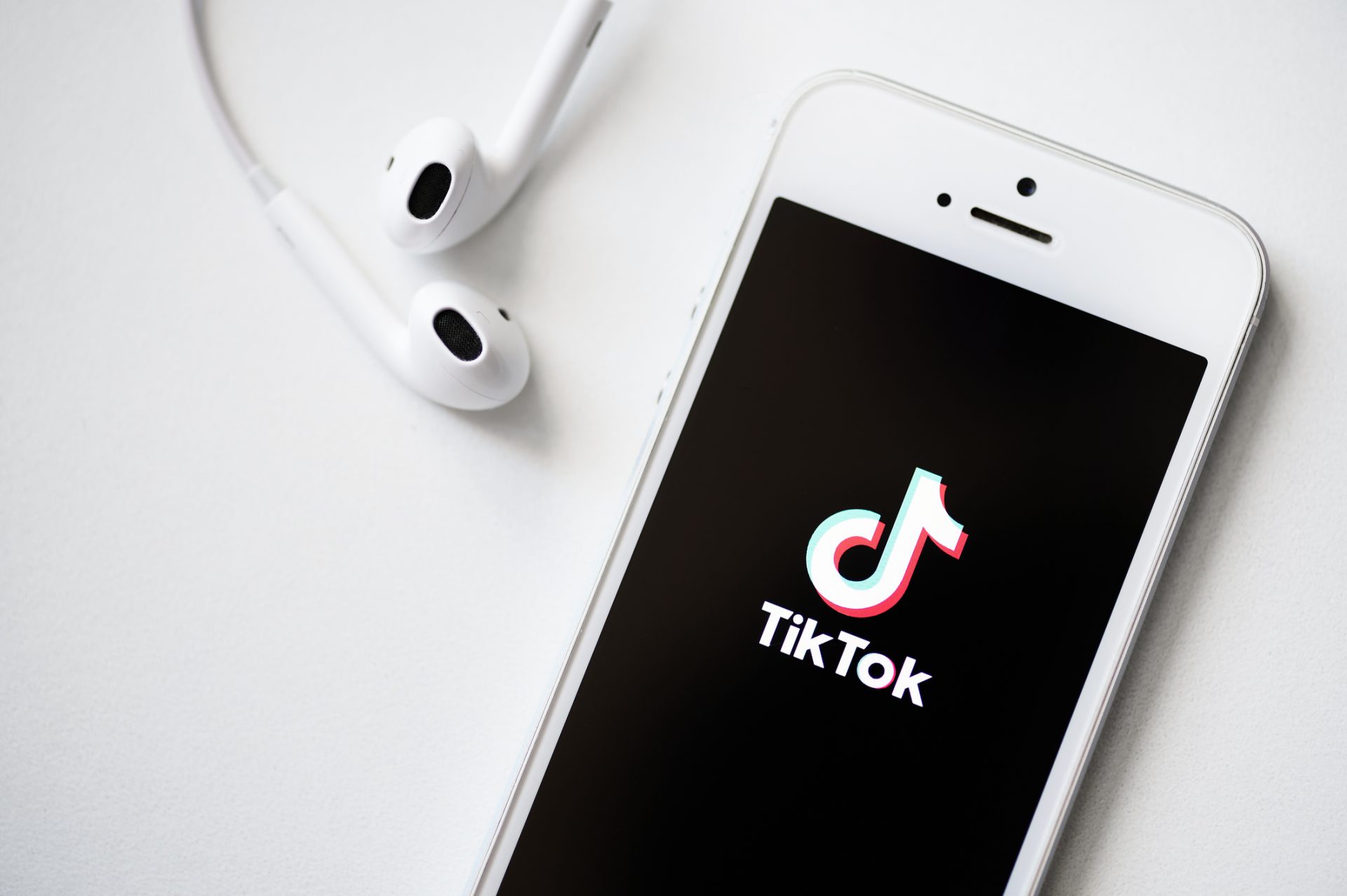 Trump revela que Microsoft está a negociar a compra do TikTok