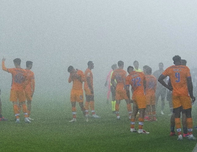 Jogo entre Nacional e FC Porto adiado devido ao nevoeiro