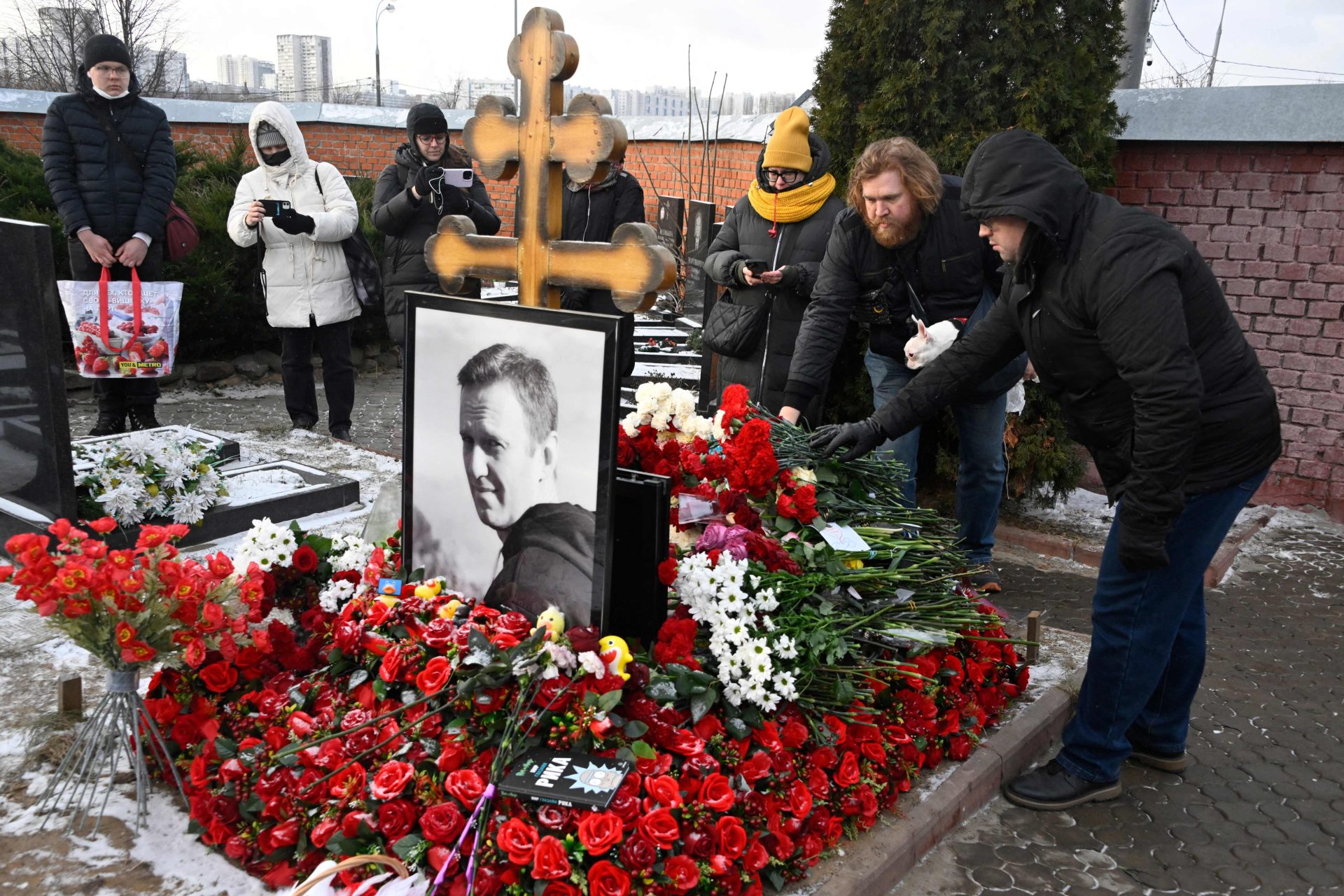 Primeiro aniversário da morte de Navalny com pelo menos 37 detidos