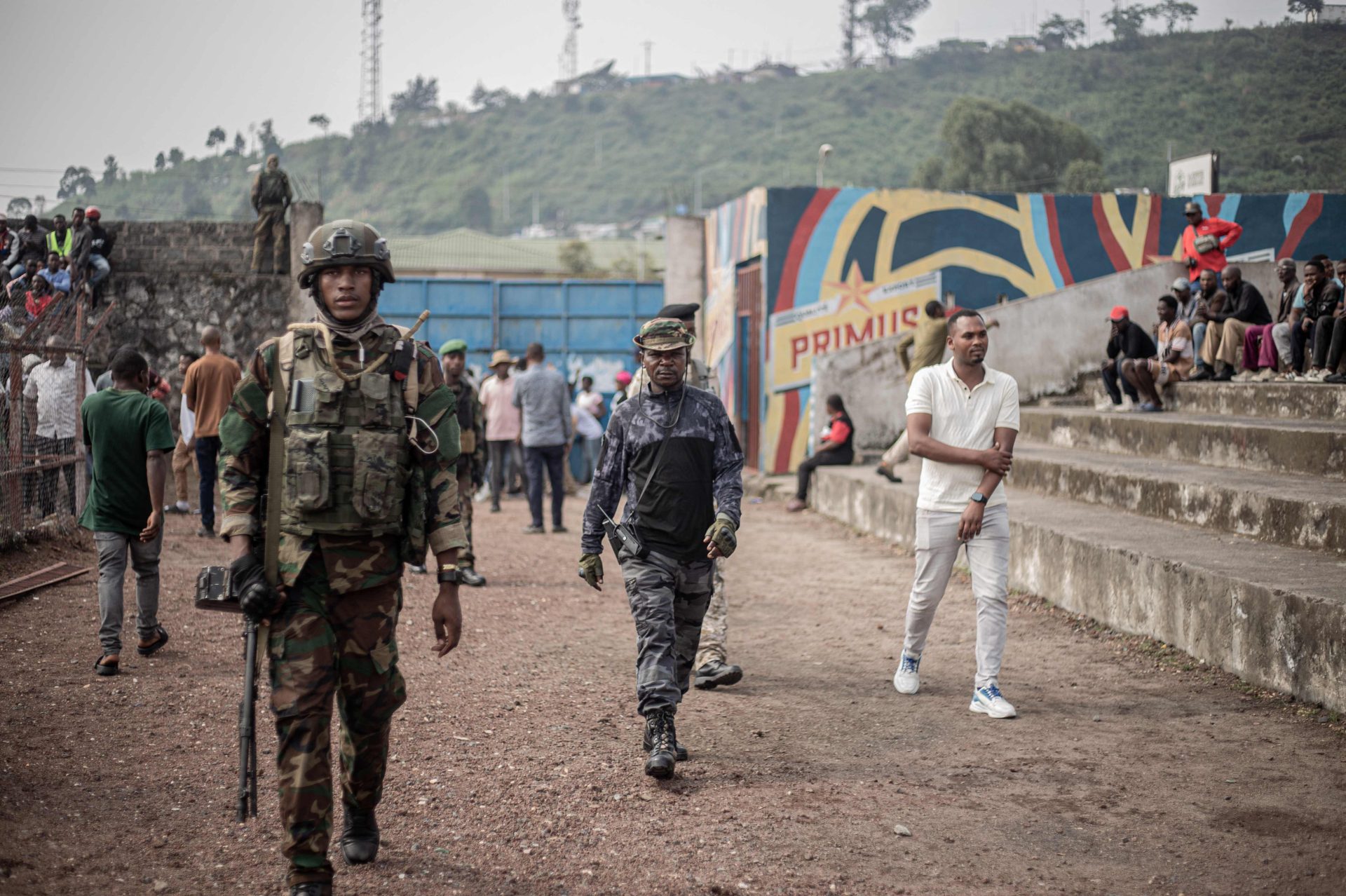 Rebeldes do M23 e tropas do Ruanda lançam nova ofensiva