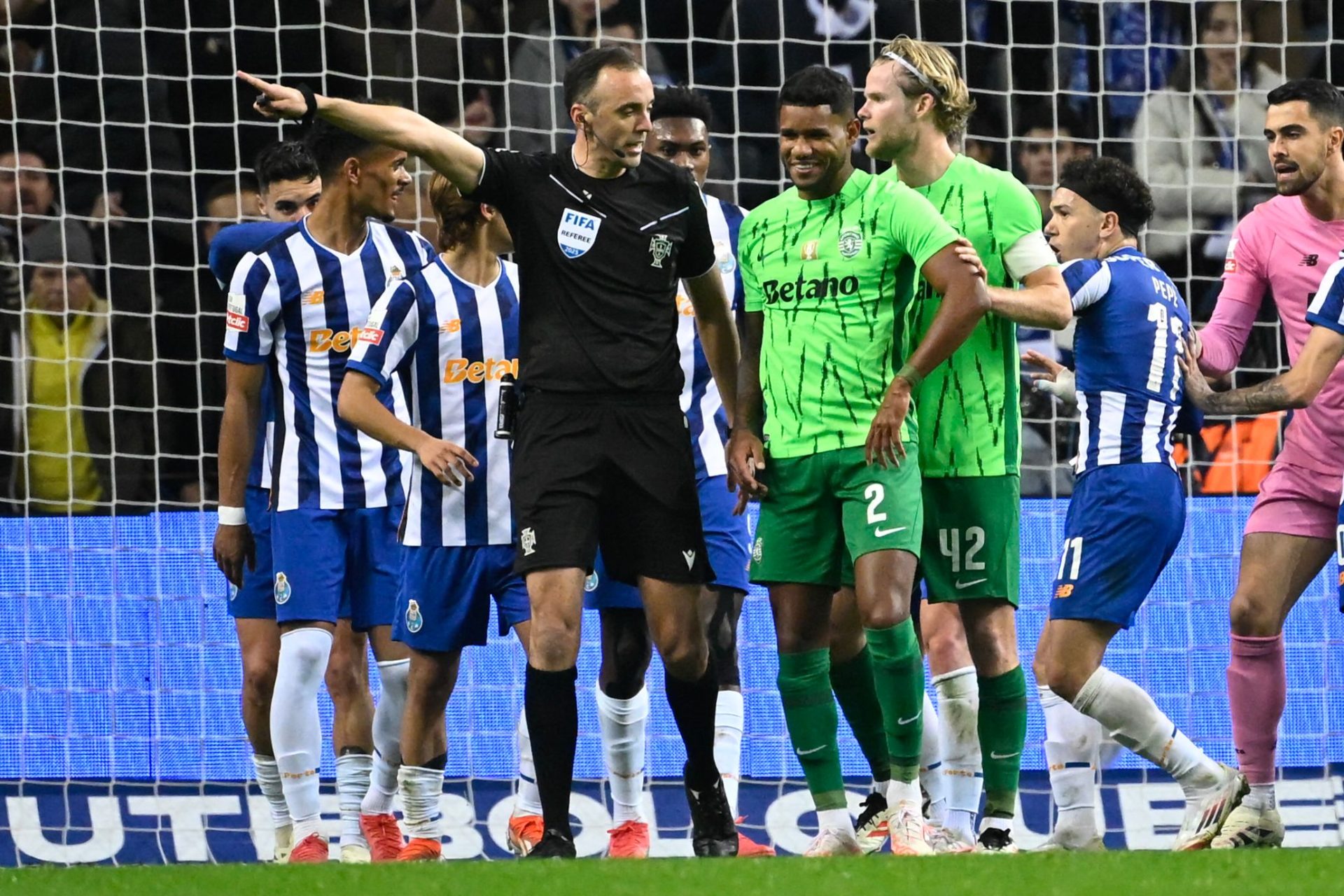 Clássico acaba empatado com FC Porto a marcar nos últimos minutos