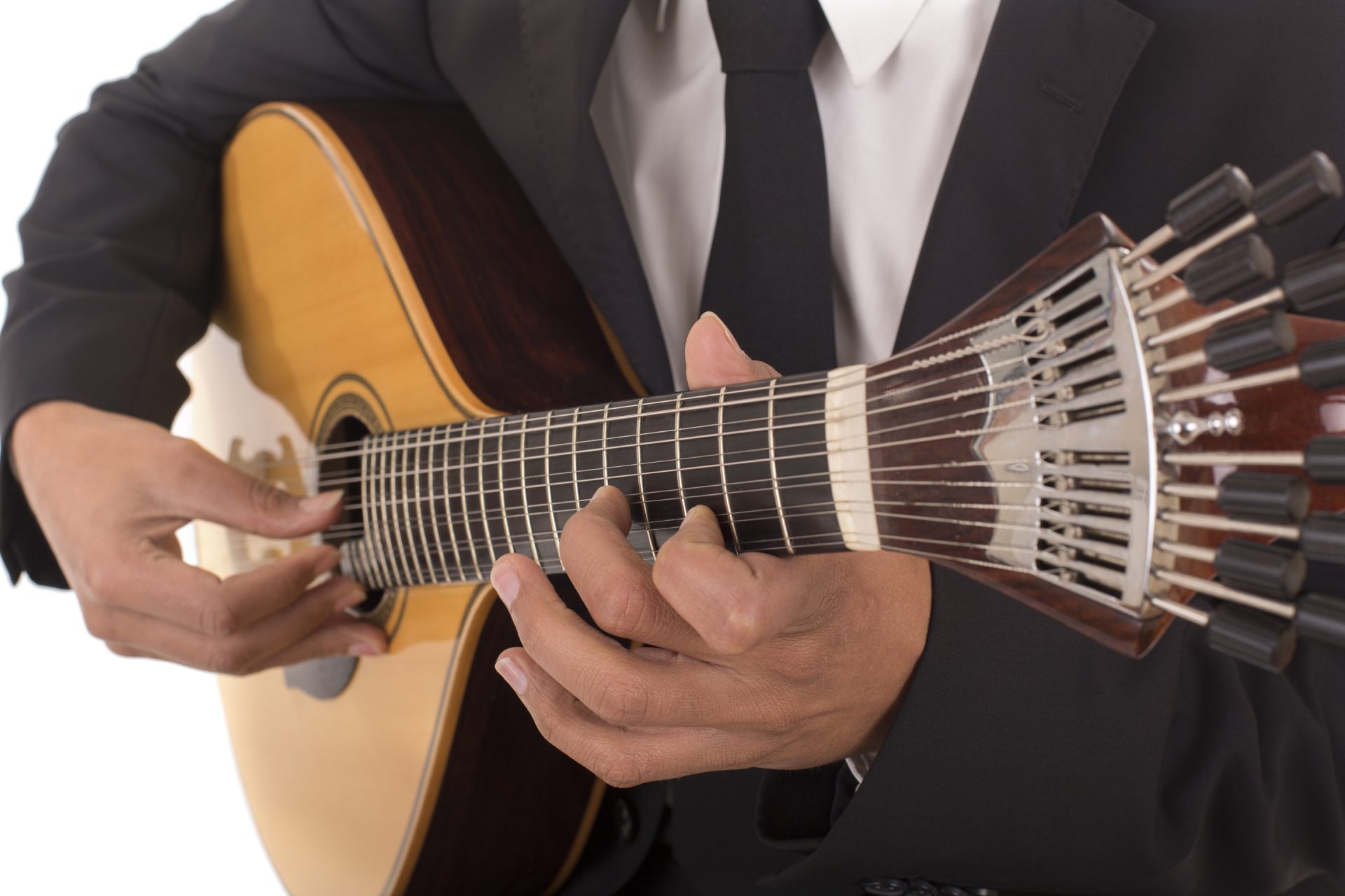 Guitarra Portuguesa. A história, a construção, a importância e o futuro