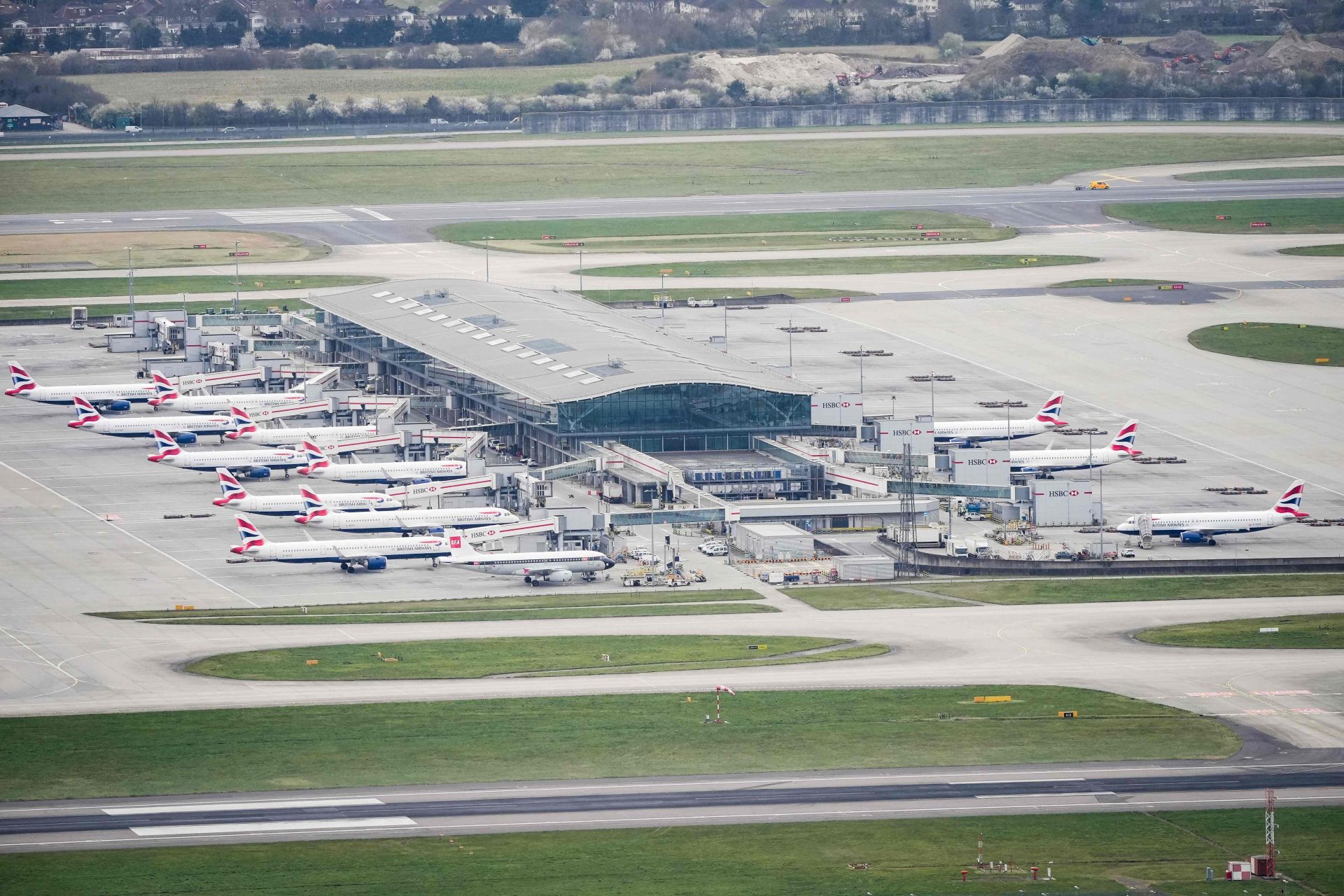 Eletricidade restabelecida no aeroporto de Heathrow