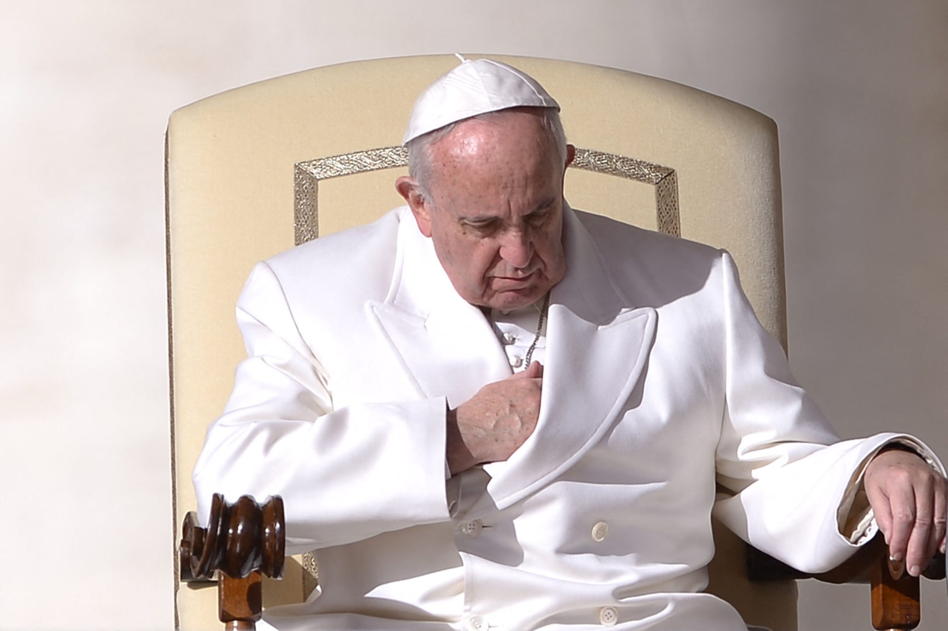 Papa Francisco “descansou bem durante a noite”