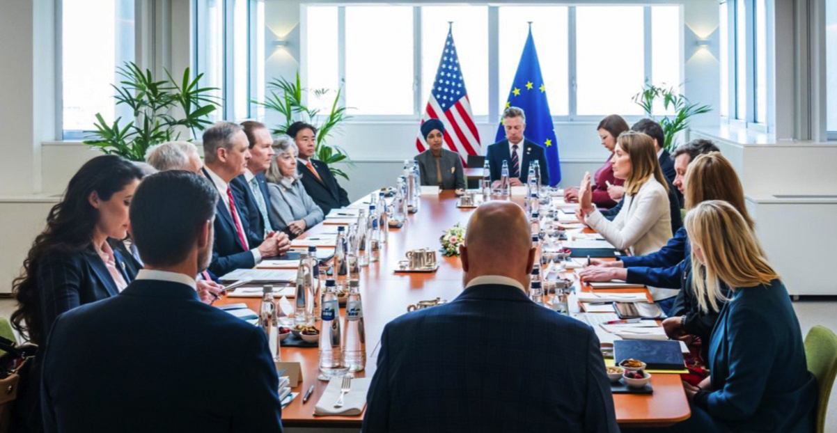 Metsola: UE investiu 30% em defesa nos últimos anos