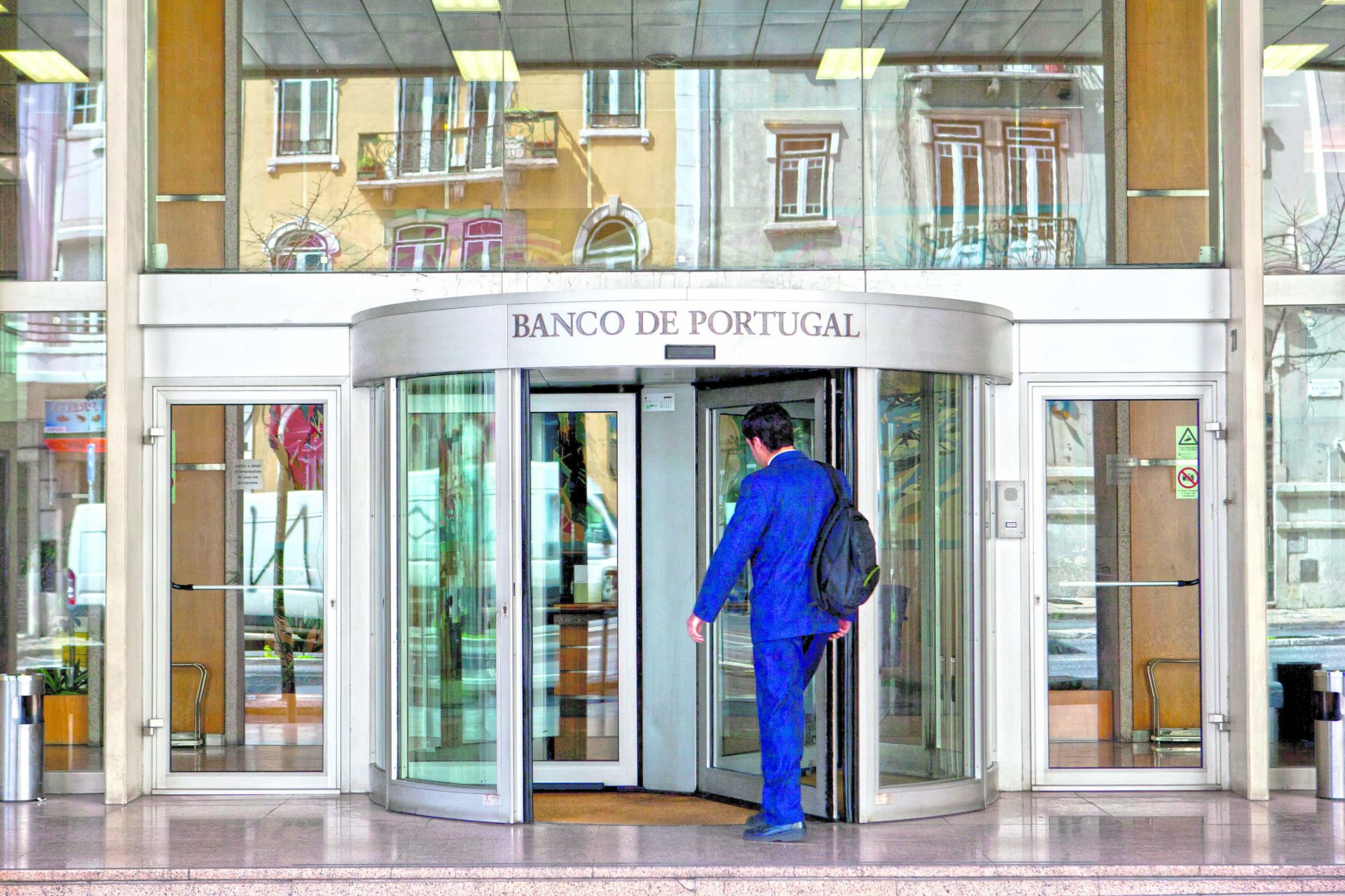 Contagem decrescente para novo governador