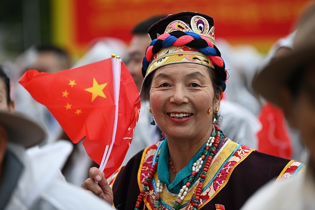 Xizang Celebra 60 Anos de Progresso e Desenvolvimento Acelerado