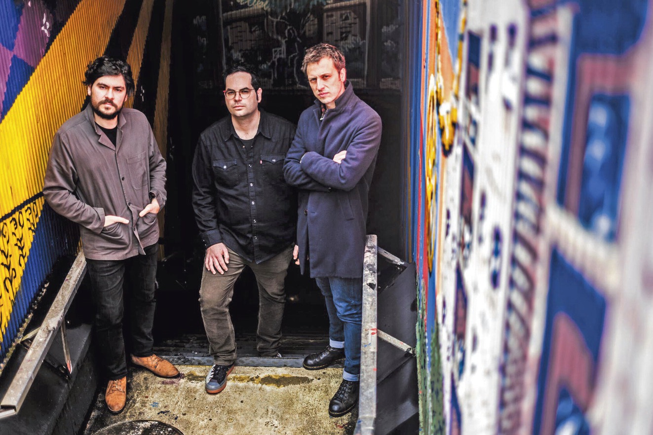 Pontos Negros, sinal de vida