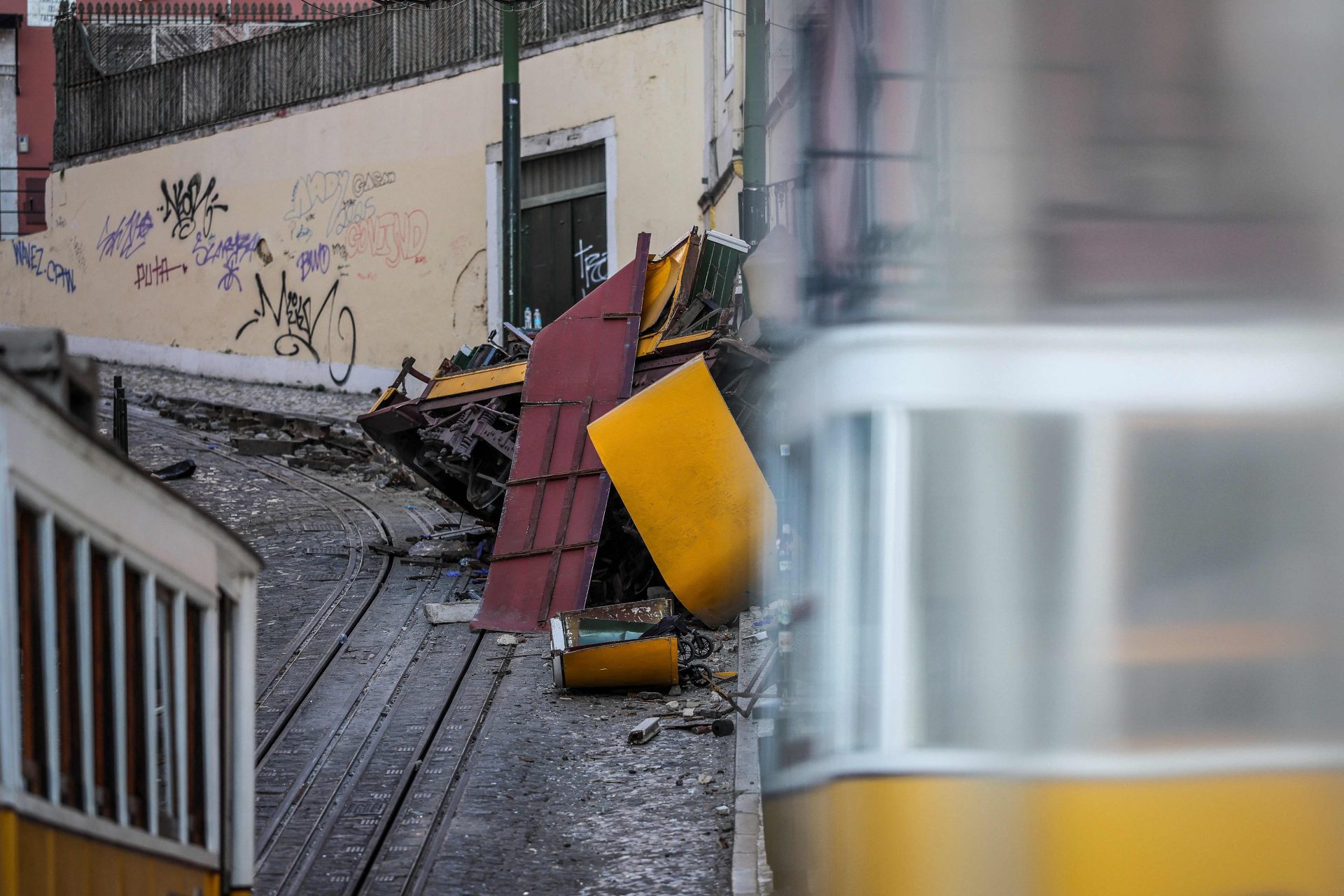 Já foram identificadas todas as vítimas do Elevador da Glória