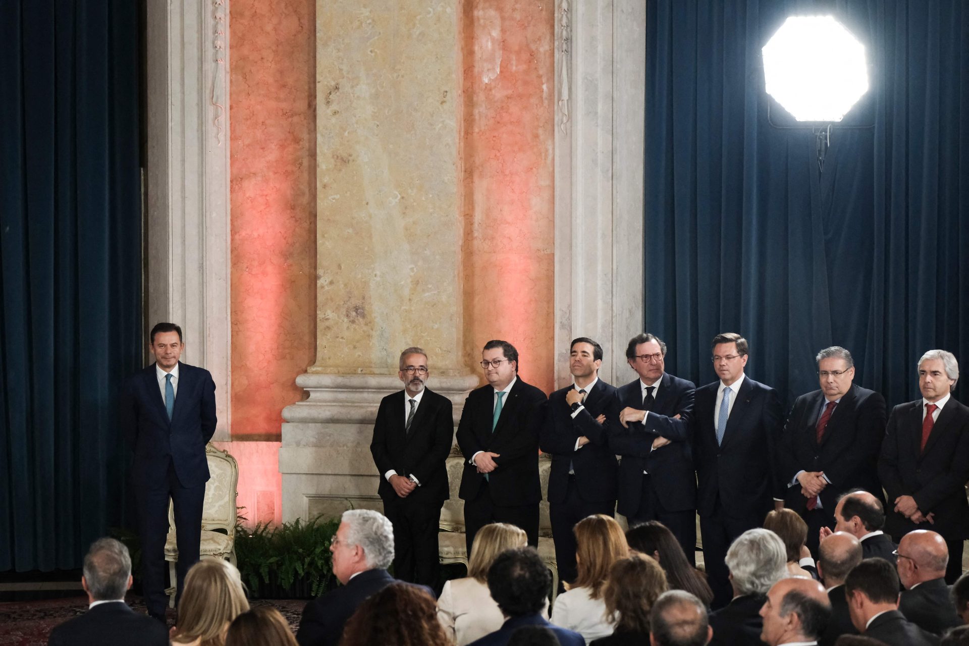 100 dias de Governo. Executivo de Montenegro sem direito a estado de graça